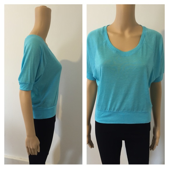 🎉CLEARANCE💥 Medium NEW sky blue top