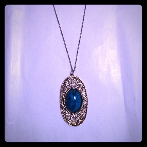 🎉HOST PICK!🎉 Pendant Necklace