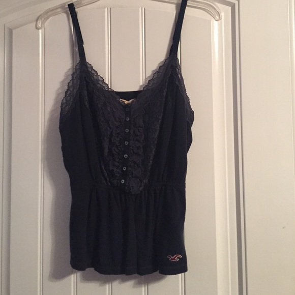 Hollister top