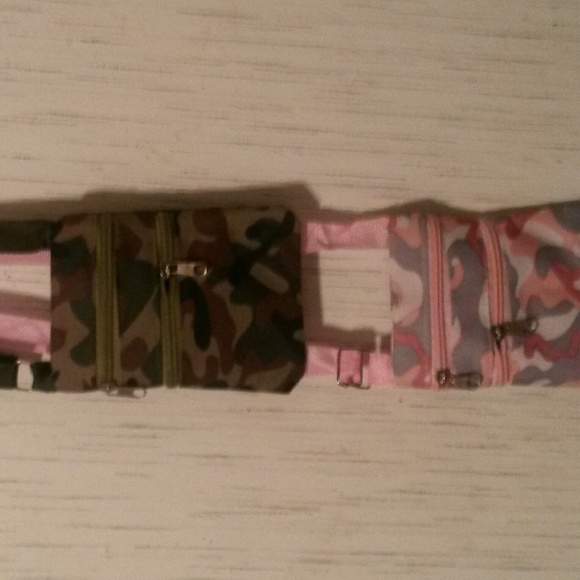 Camouflage cross bodies