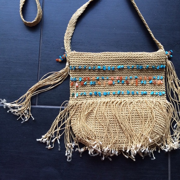 (DONATED) Beaded crochet mini crossbody - Picture 2 of 4