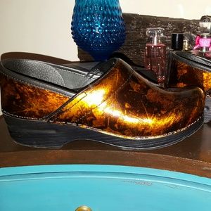 Dansko womens professional clogs