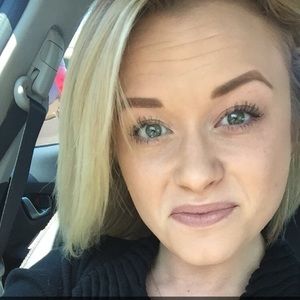 Meet your Posher, Marissa