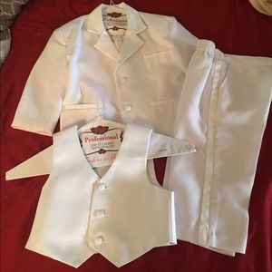 3 pieces white suit for toddler boy