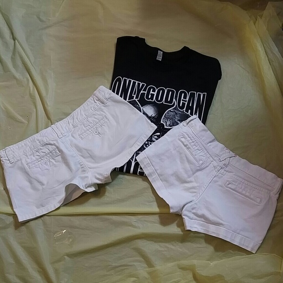 Shorts - Picture 2 of 3