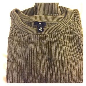 GAP sweater