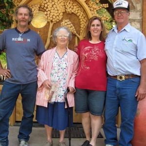 Meet your Posher, Mendy