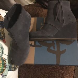 Tom's Women's Desert Wedge Highs Size 7.5