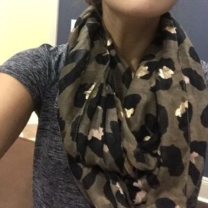 Infinity scarf cheetah print