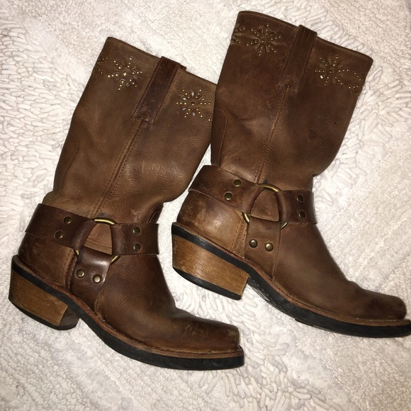 Frye - Square Toe Boot (8M)
