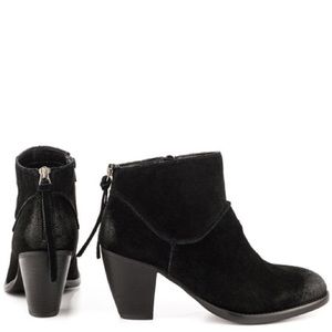 Steve Madden Black Suede Booties