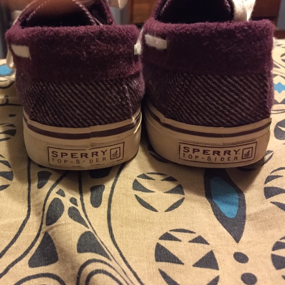 Gently used purple sperrys - Picture 4 of 4