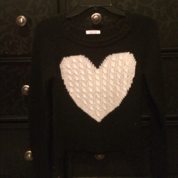 A long sleeve shirt