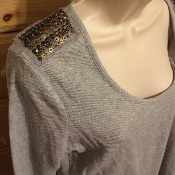 Embellished thermal