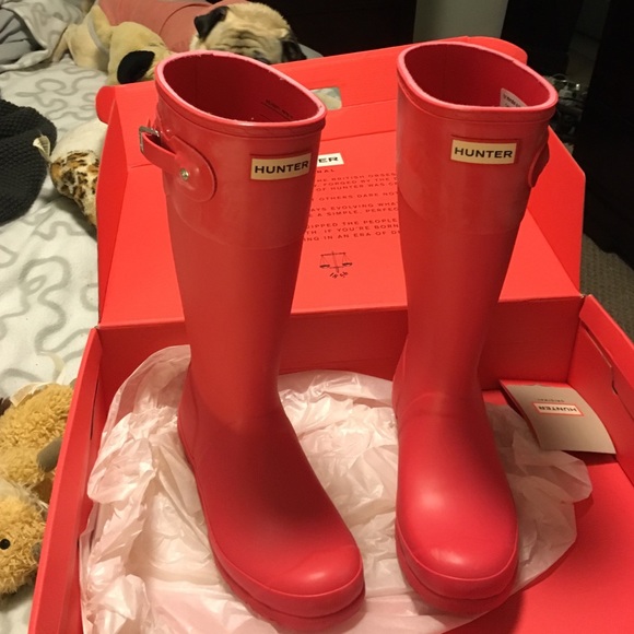 NOT FOR SALE .New Hunter rain boots - Picture 2 of 3
