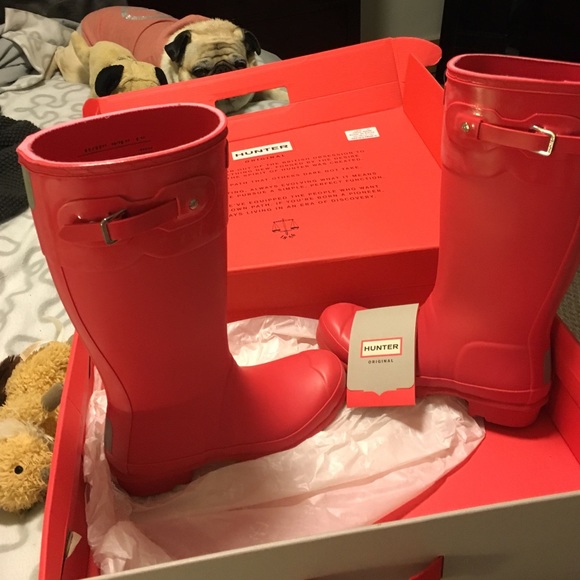 NOT FOR SALE .New Hunter rain boots - Picture 3 of 3