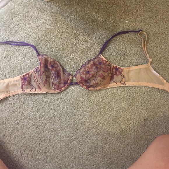 NWOT Victoria's Secret bra