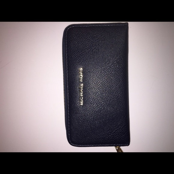 Michel kors wallet