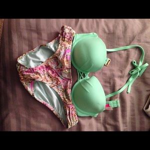 Victoria's Secret bathing suit (never worn)