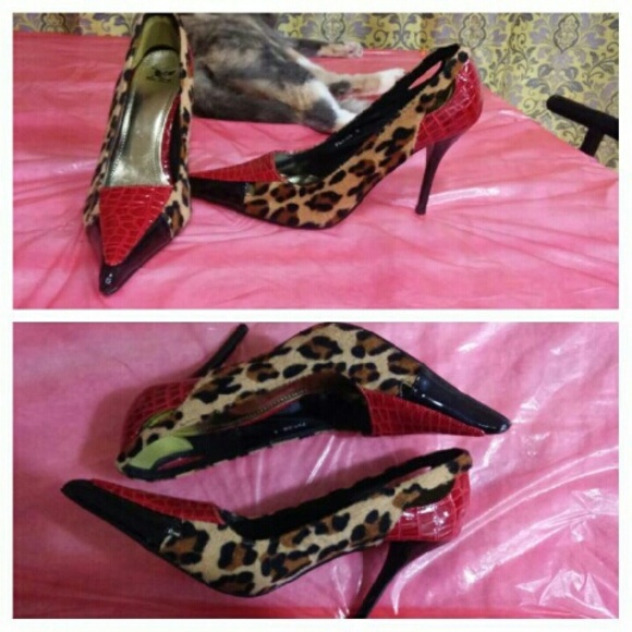 🌹Shiekh Leopard/red pointed toe heels - Size 8🌹