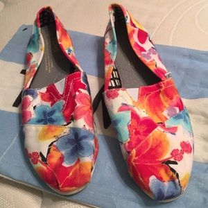 Toms shoes
