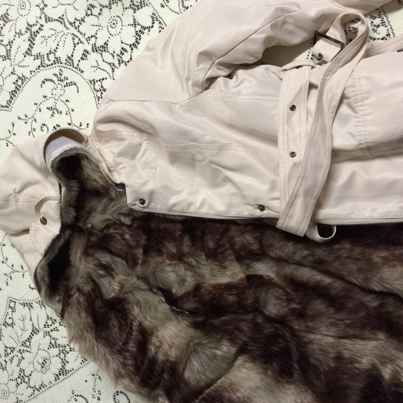 Coat really cute. - Picture 2 of 2