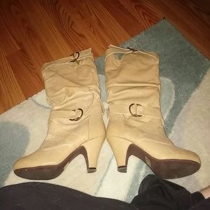 BOOTS