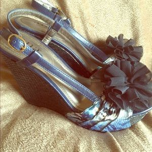 Navy blue cheetah print wedge heals