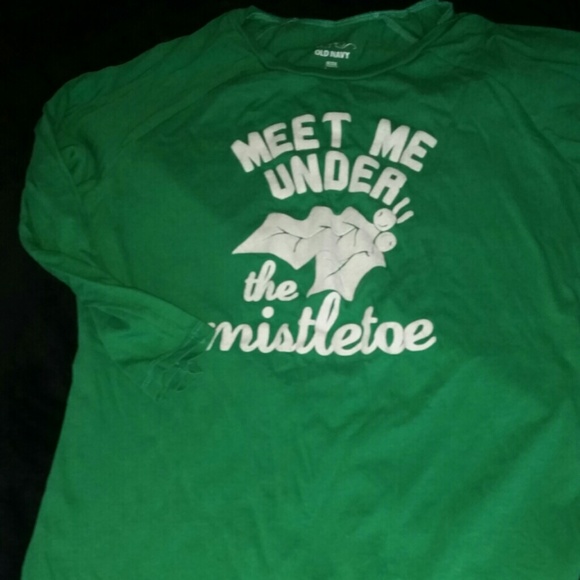 Green 3/4 Sleeve Old Navy Holiday Tee