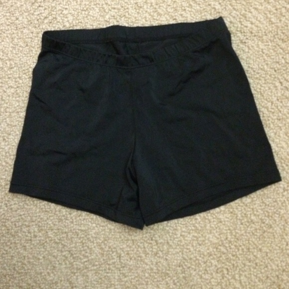Balera Black Women's M Workout Shorts
