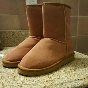 ugg boots NEW
