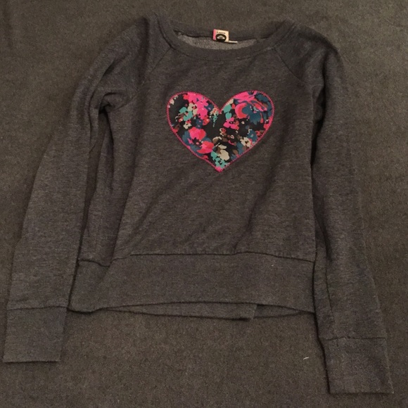 Roxy crew neck!!