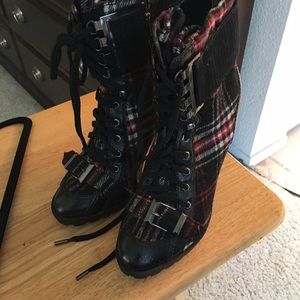Plaid high heeled boot