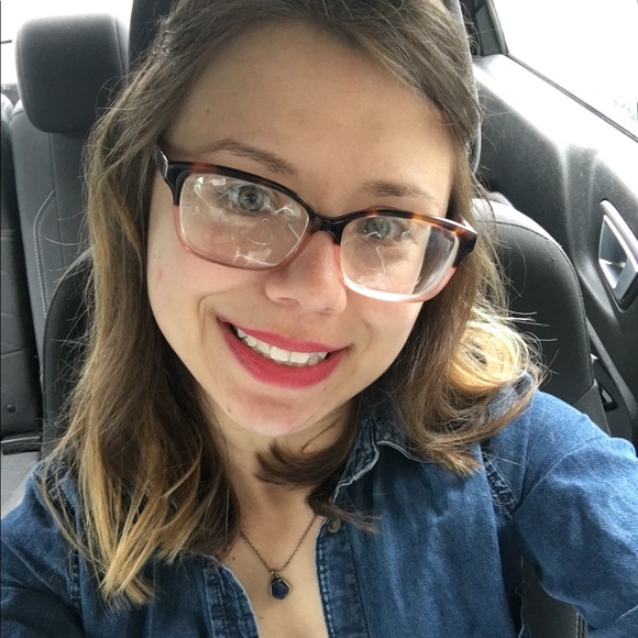 Meet your Posher, Randee - Picture 2 of 3