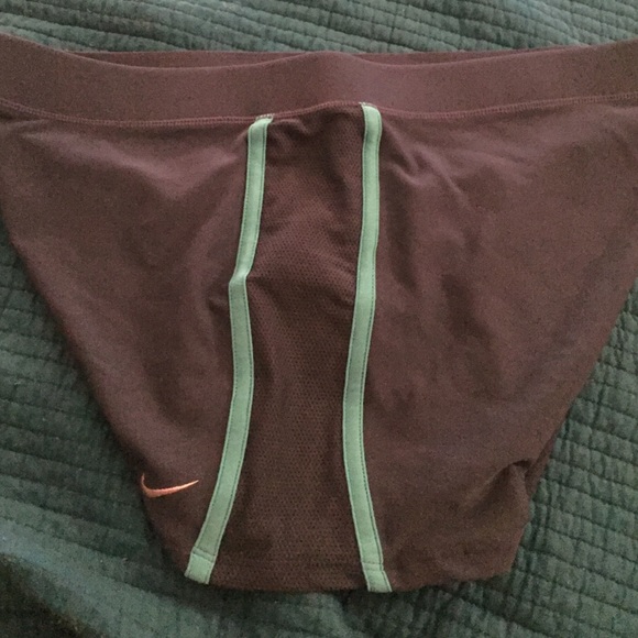Nike Shorts - Picture 4 of 4