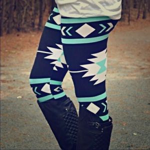 New teal tribal leggings