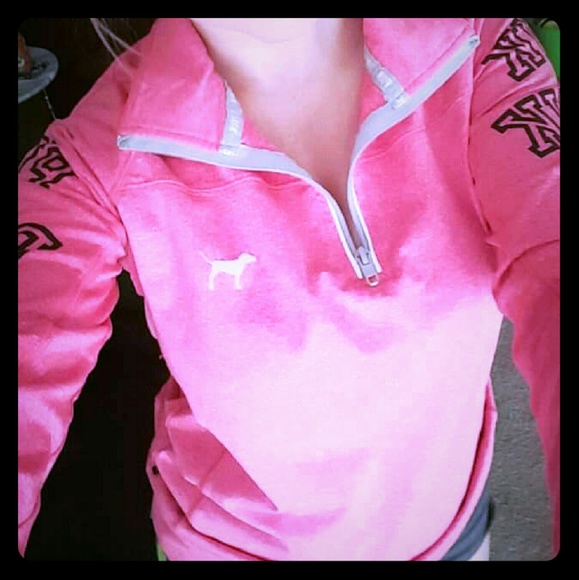 ❌Bundled❌ VS Pullover