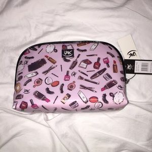 iZak Make Up Bag