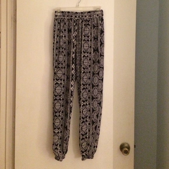 Black and white pants