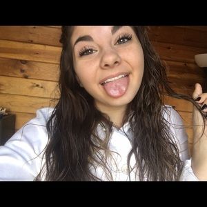 Meet your Posher, Haleigh