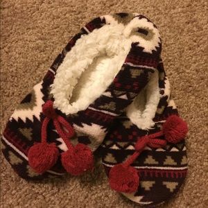 Slippers *or free gift!*