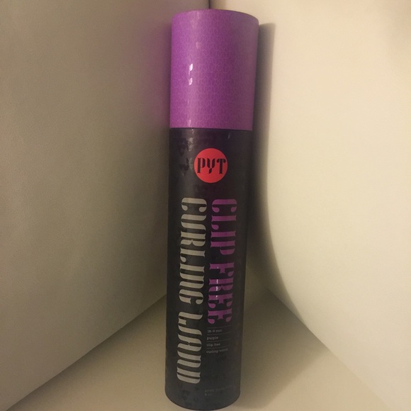 Clip free curling wand