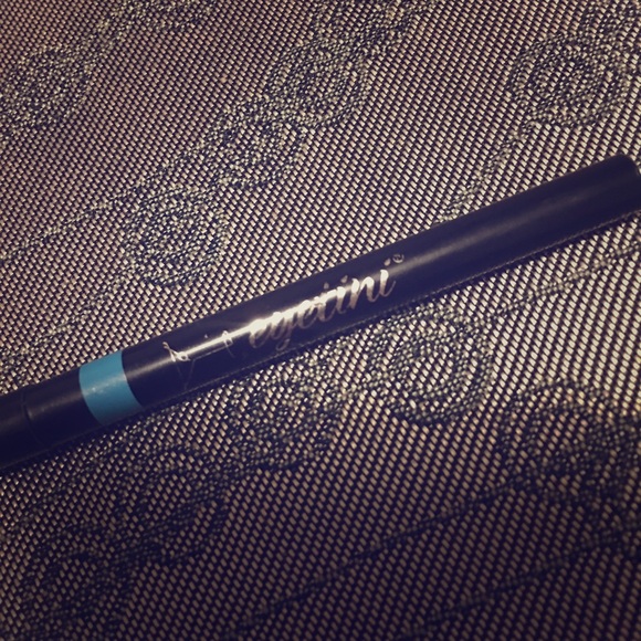 Eyeliner!!👀❤️