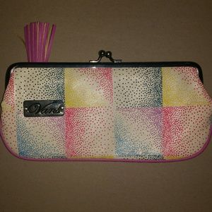 💙 Multi-colored clutch