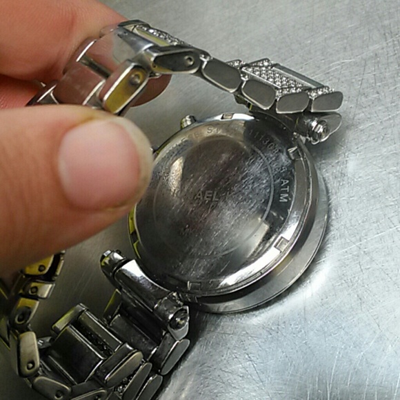 Michael Kors Watch - Picture 3 of 3