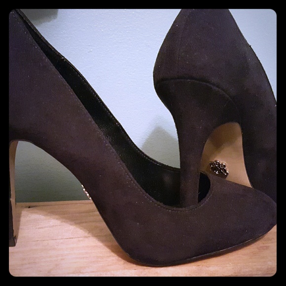 Sexy black heels