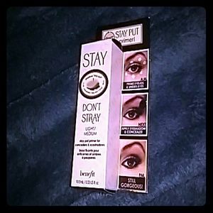 Benefit Stay dont stray light/medium