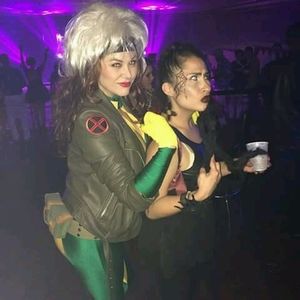 Meet your Posher, Claudia