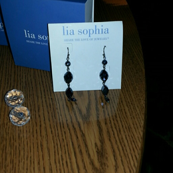 NWT LIA SOPHIA "PLUSH" EARRINGS  (NAVY BLUE)...