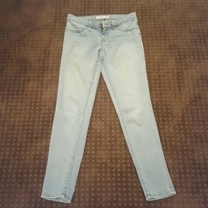 Size 27 J Brand Light Wash Skinny Jeans